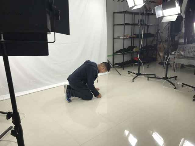 来自中动1601班的唐勇表演非常投入