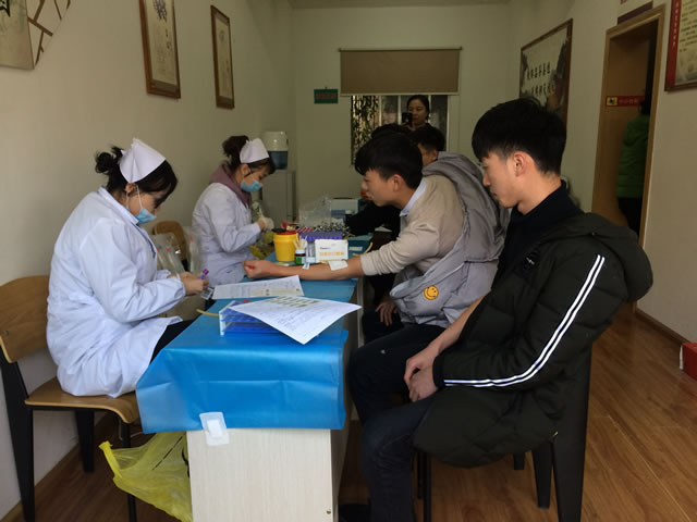 �޳���Ѫ�������Ľ��е���